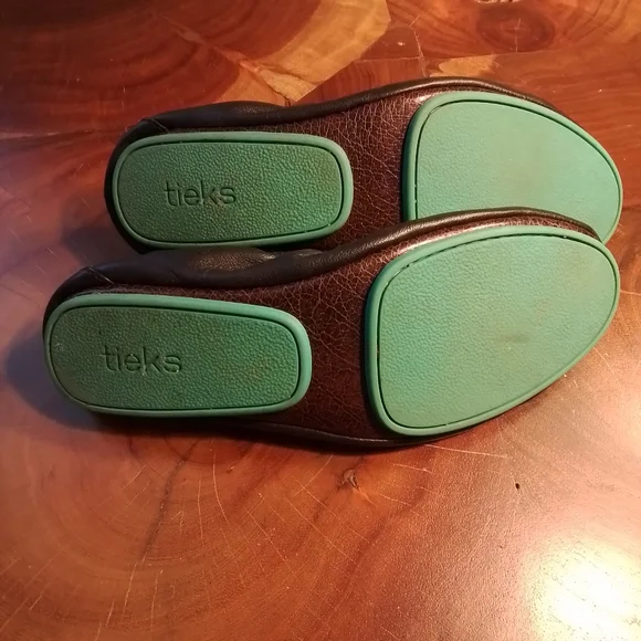 Tieks by Gavrieli Matte Black Leather Ballet Flats - 5 - Picture 12 of 16